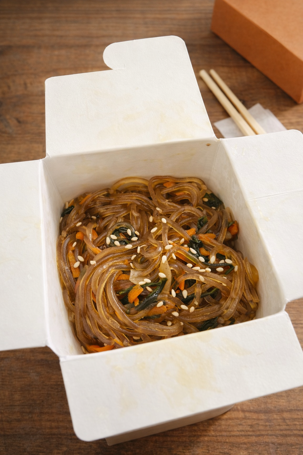 Japchae sur riz